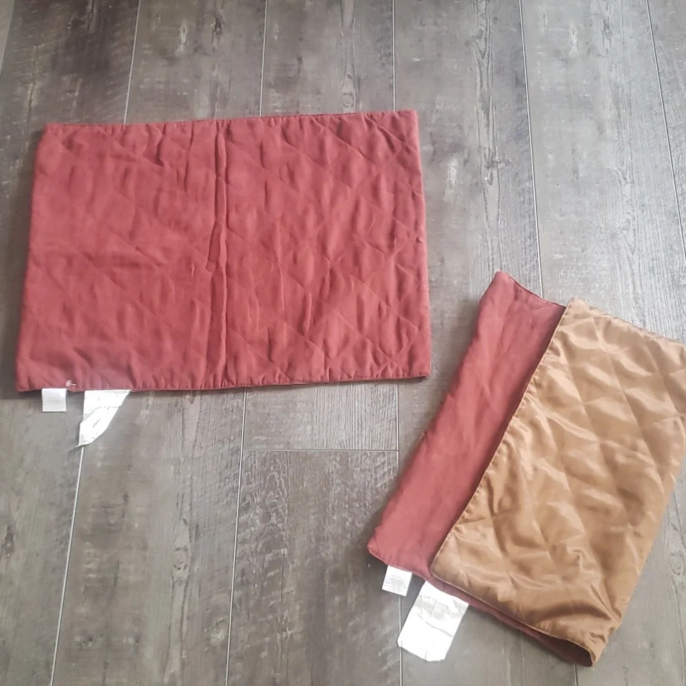 2 Pillow shams cases two sided